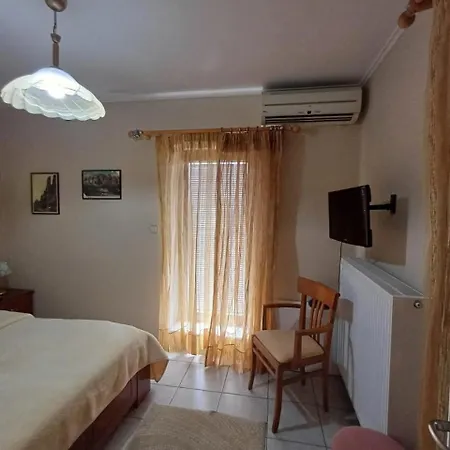 In The Heart Of Kastraki Apartment